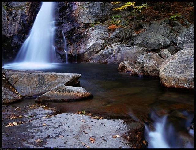 cropped-waterfall.jpg