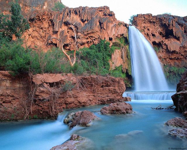 waterfall2.jpg