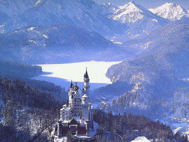 CASTLE.JPG
