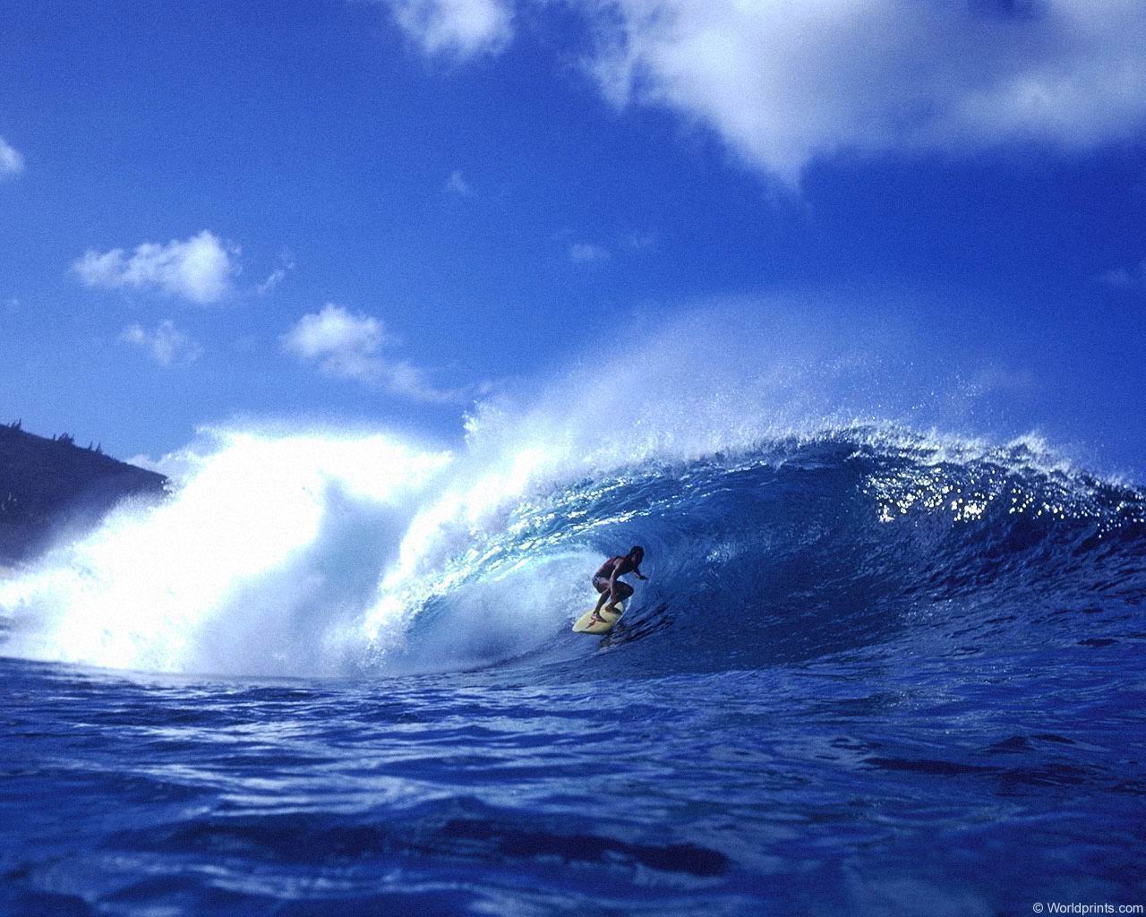 wallpapers_ru_010916_hawaii_surfer.jpg