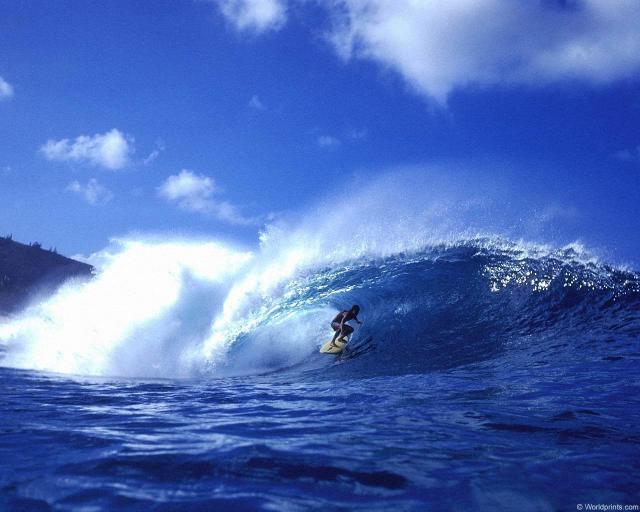 wallpapers_ru_010916_hawaii_surfer.jpg