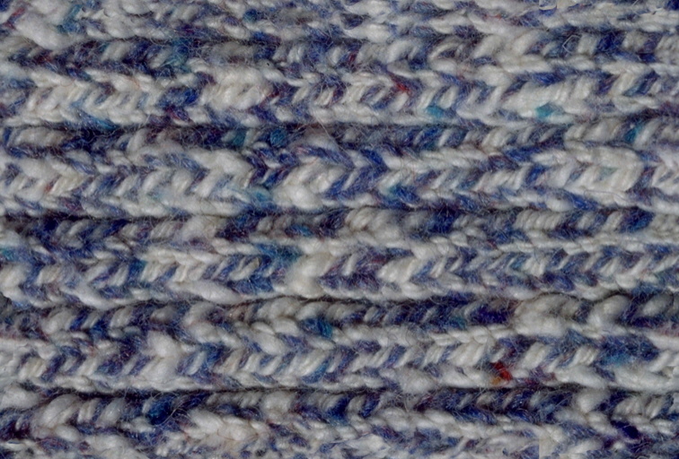 KNITT.JPG