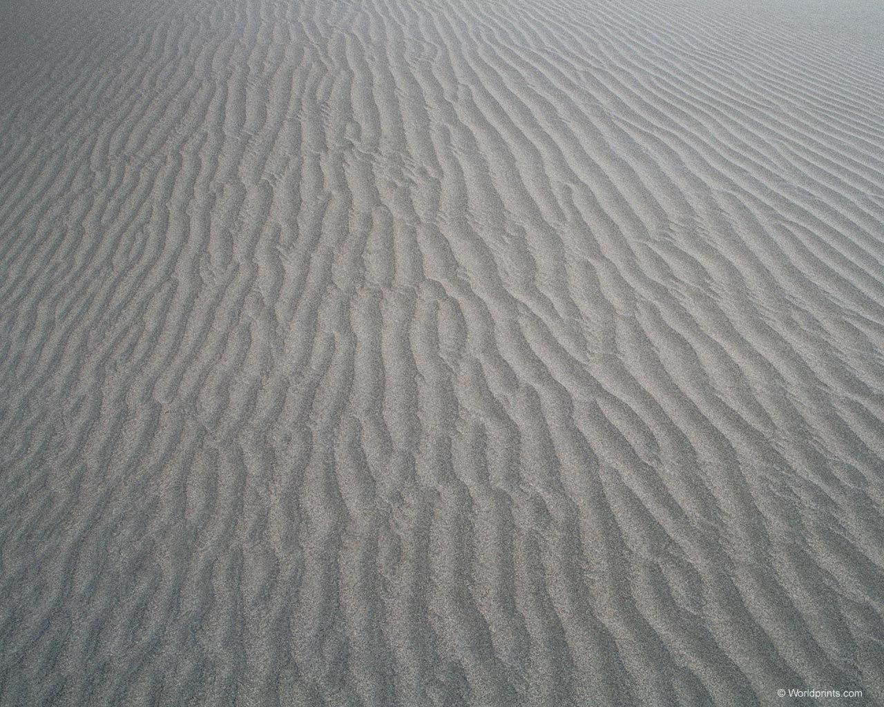 gray_desert.jpg