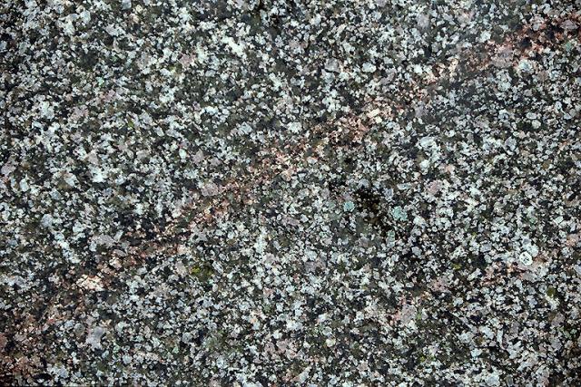 STONE02.JPG