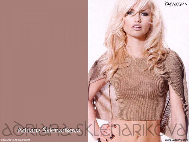 adriana_sklenarikova_19.jpg