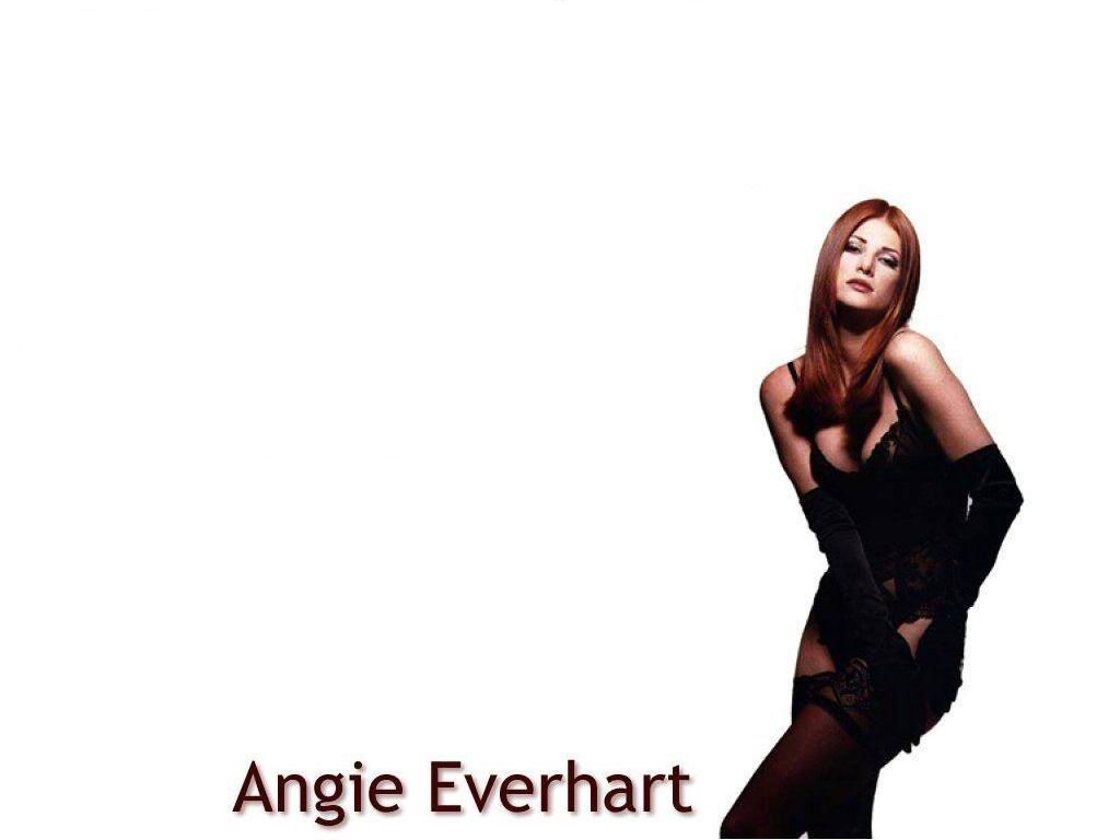 angie_everhart_3.jpg