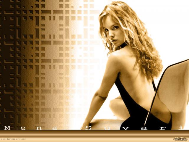 mena_suvari_1.jpg