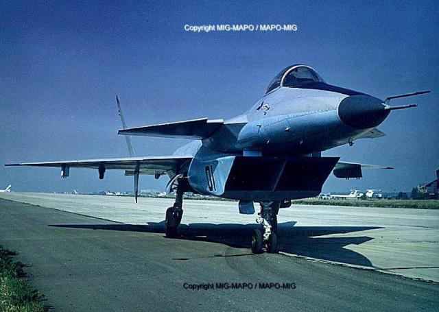 MIG142-3.JPG