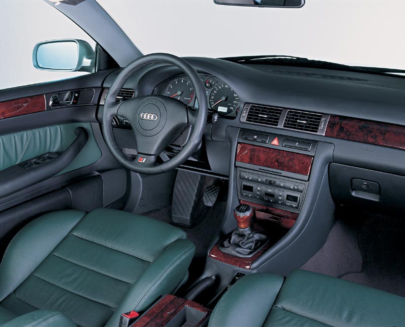 AUDI_A6 Avant _1998__8.jpg