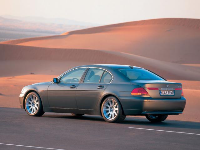 B M W 7series_3.jpg