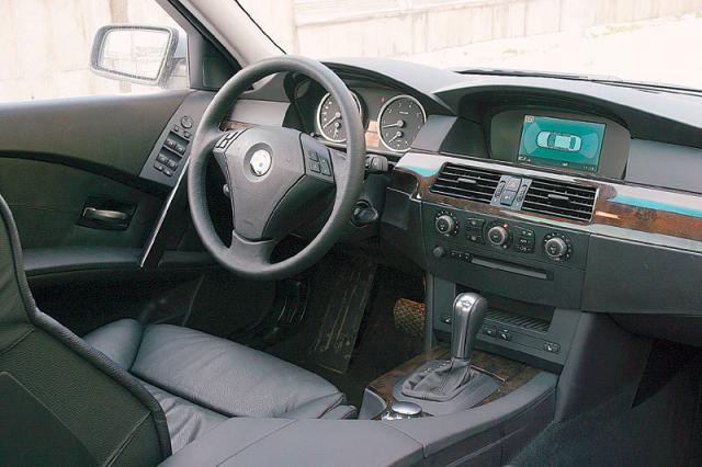 BMW 530i_4.jpg
