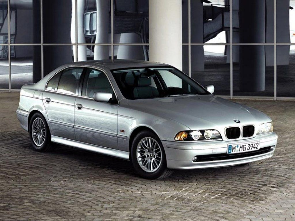 bmw_1024x768_103.jpg