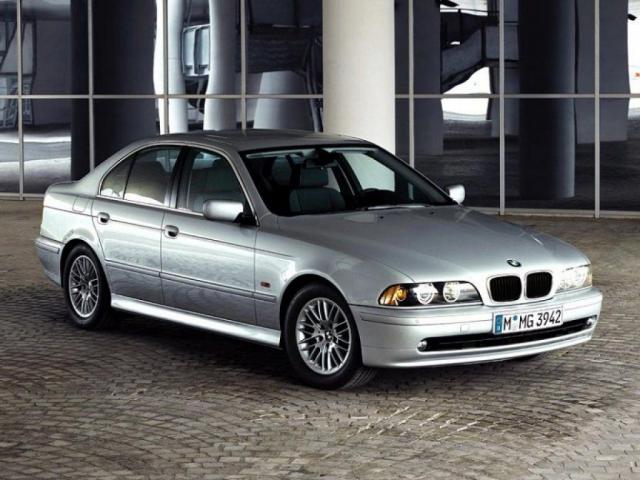 bmw_1024x768_103.jpg