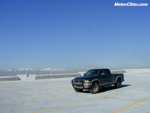 DODGE DAKOTA CLUB CAB GREEN .jpg
