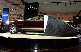 Lincoln navicross_2.jpg