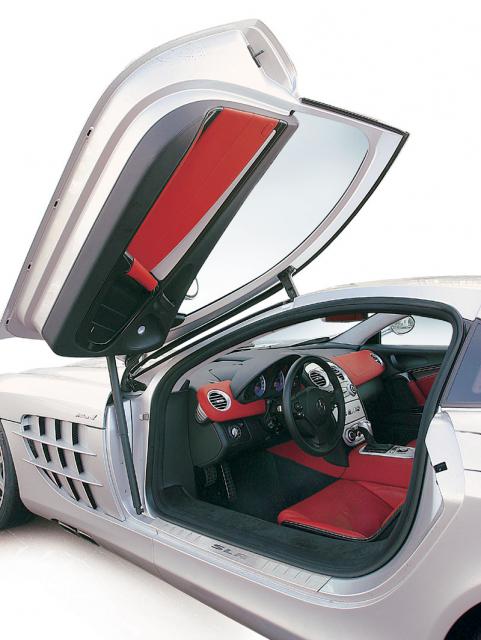 Mercedes-Benz SLR McLaren_23.jpg