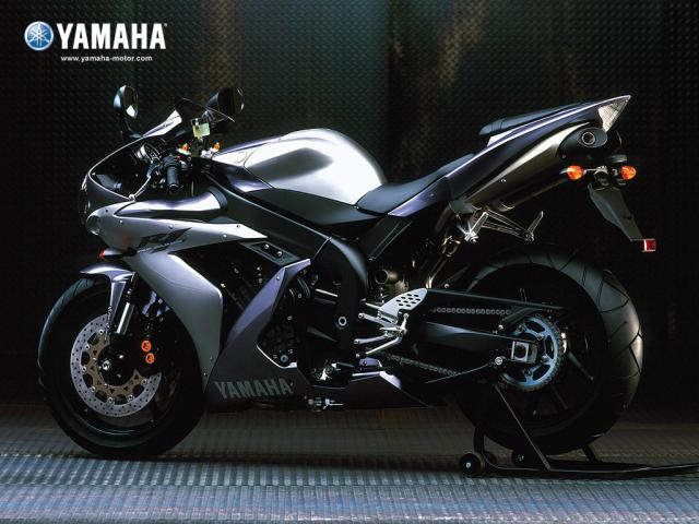 MOTO 269_1024.jpg
