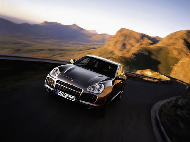 Porsche Cayenne Turbo_11.jpg