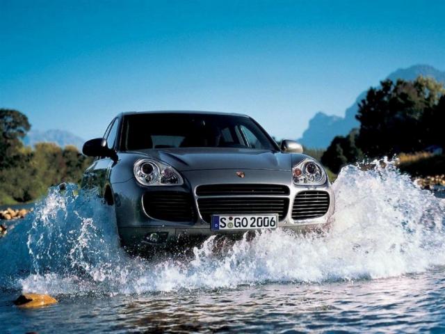 Porsche Cayenne Turbo_9.jpg