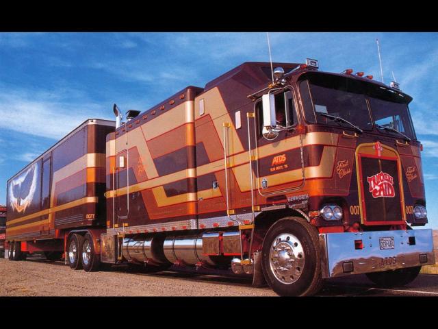 TRUCK016.JPG