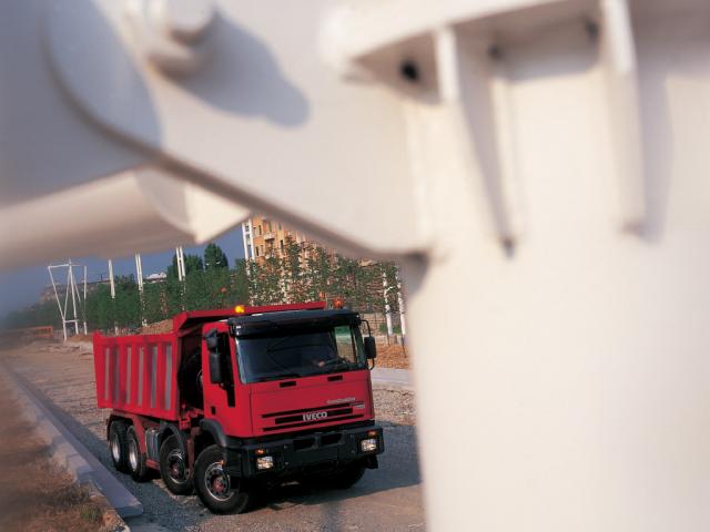 trucks_iveco_021.jpg