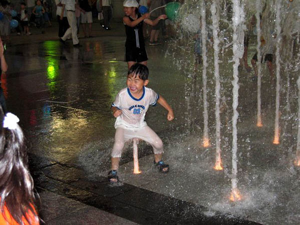 1004_fontan.jpg
