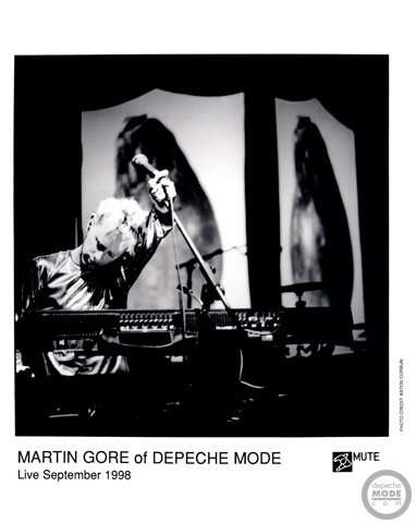 Антон Корбайн для группы depeche mode