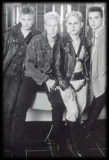 парни из группы depeche mode