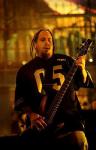 Фотография одного из музыкантов группы Korn