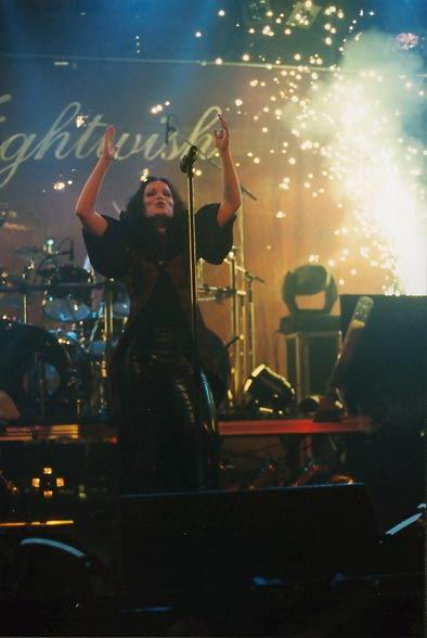 n_DVD-Gig_Tampere_tarja3b.jpg