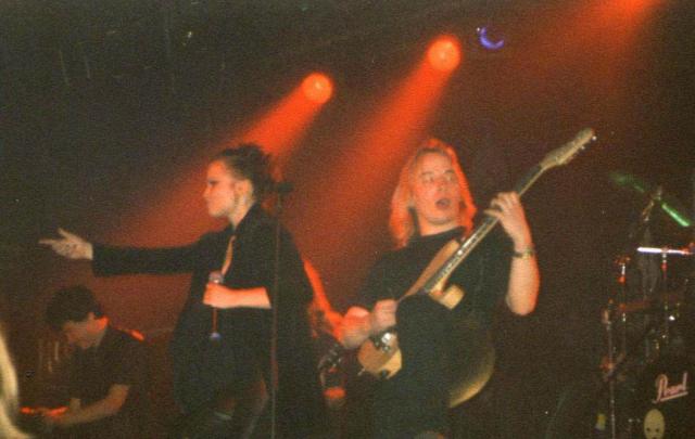 n_Oceanborn Europe Tour_991209_tarja_emppu.jpg