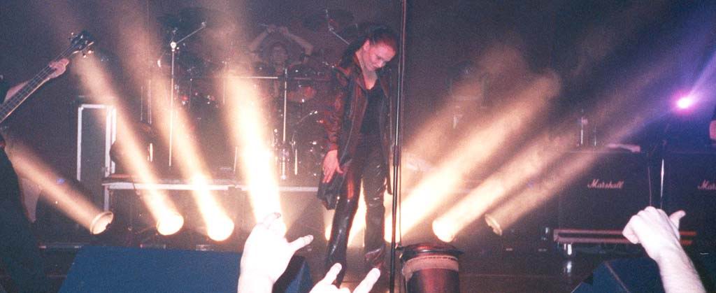 n_Wishmaster World Tour_paris_cf04.jpg